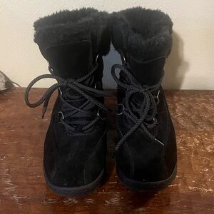 Cozy Black Winter Boots for Women